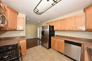 5669 S 24th St, Milwaukee, WI 53221 - Photo 10