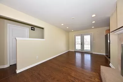 5669 S 24th St, Milwaukee, WI 53221 - Photo 6