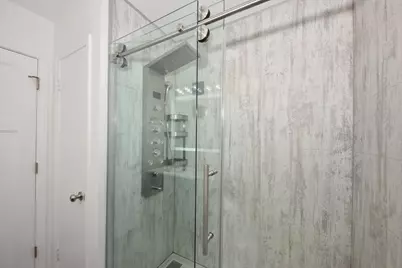 5669 S 24th St, Milwaukee, WI 53221 - Photo 20