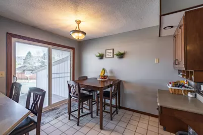 1206  Greenridge Dr, Onalaska, WI 54650 - Photo 12