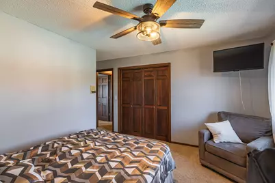 1206  Greenridge Dr, Onalaska, WI 54650 - Photo 18