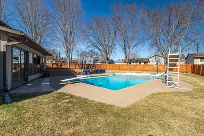 1206  Greenridge Dr, Onalaska, WI 54650 - Photo 40