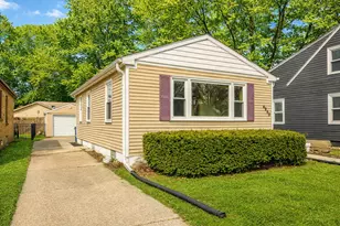 4959 N Berkeley Blvd, Whitefish Bay, WI 53217 - Photo 18