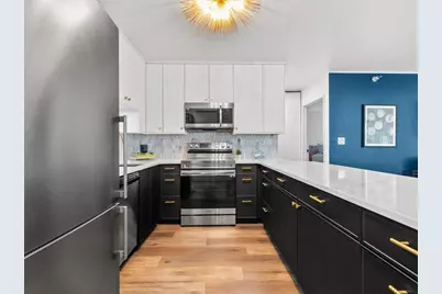 1660 N Prospect Ave #506, Milwaukee, WI 53202 - Photo 8