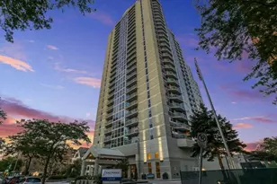 1660 N Prospect Ave, Milwaukee, WI 53202 - Photo 1