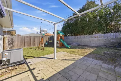 4216 S 89th St, Greenfield, WI 53228 - Photo 34