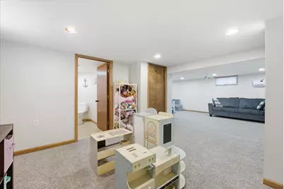 4216 S 89th St, Greenfield, WI 53228 - Photo 26