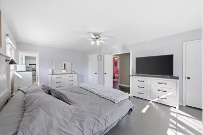 4216 S 89th St, Greenfield, WI 53228 - Photo 12