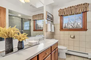 N17W27387 Lakefield Dr, Pewaukee, WI 53072 - Photo 20