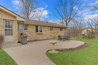 N17W27387  Lakefield Dr, Pewaukee, WI 53072 - Photo 32