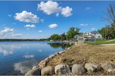 N17W27387  Lakefield Dr, Pewaukee, WI 53072 - Photo 42