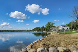 N17W27387 Lakefield Dr, Pewaukee, WI 53072 - Photo 42