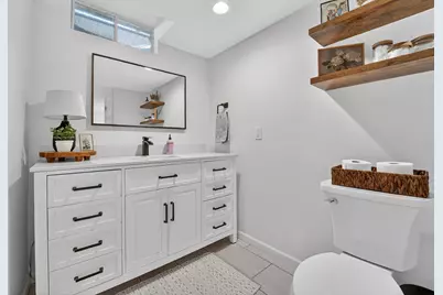 W199N17111  Ridgeway Dr, Jackson, WI 53037 - Photo 22