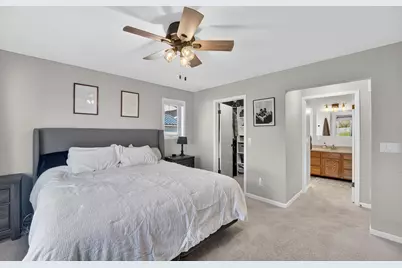 W199N17111  Ridgeway Dr, Jackson, WI 53037 - Photo 10