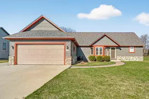 W199N17111 Ridgeway Dr, Jackson, WI 53037 - Photo 1