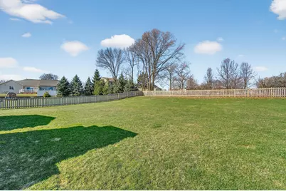 W199N17111  Ridgeway Dr, Jackson, WI 53037 - Photo 28