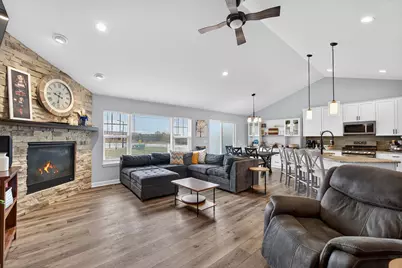 8495  Ridgeway Ct, Pleasant Prairie, WI 53158 - Photo 6