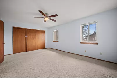 9806 W Morgan Ave, Milwaukee, WI 53228 - Photo 14