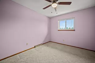 9806 W Morgan Ave, Milwaukee, WI 53228 - Photo 18