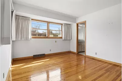 5222  Mead Rd, Greendale, WI 53129 - Photo 8