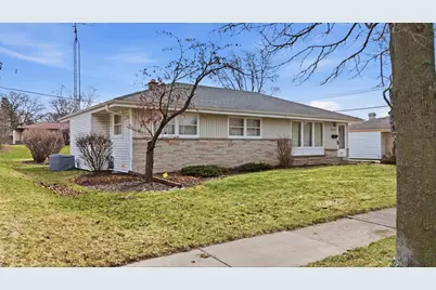 5222  Mead Rd, Greendale, WI 53129 - Photo 26