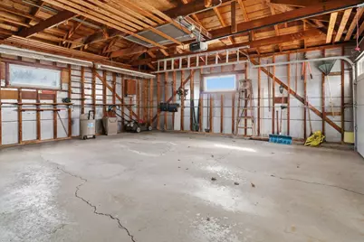 5222  Mead Rd, Greendale, WI 53129 - Photo 16