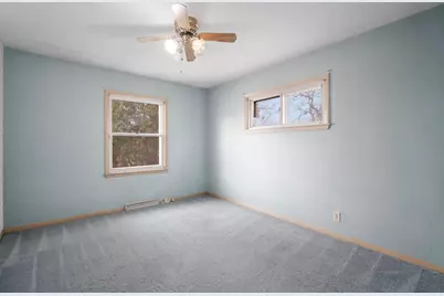 9402 W Cleveland Ave, West Allis, WI 53227 - Photo 16