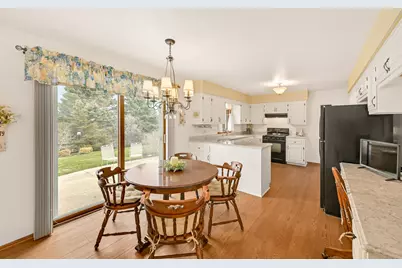 18220  Colline Vue Blvd, Brookfield, WI 53045 - Photo 16