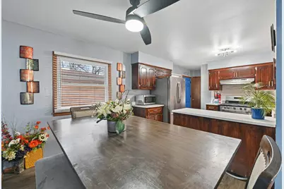 9826 W Menomonee Park Ct, Milwaukee, WI 53225 - Photo 10