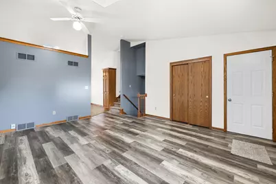 6814  Diane Dr, Newburg, WI 53090 - Photo 8