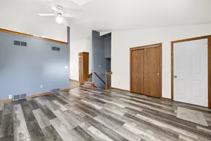 6814 Diane Dr, Newburg, WI 53090 - Photo 8