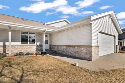 6814  Diane Dr, Newburg, WI 53090 - Photo 4