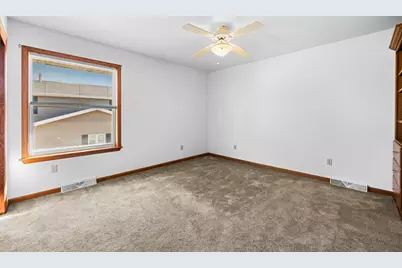 6814  Diane Dr, Newburg, WI 53090 - Photo 18