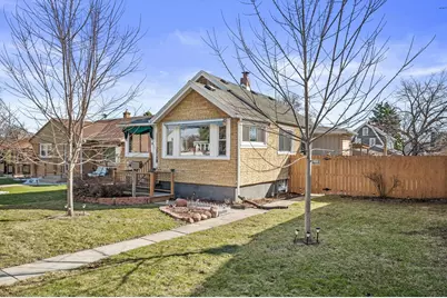 3528 S 33rd St, Greenfield, WI 53221 - Photo 2