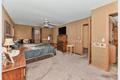 S94W26995  Linden Ct, Vernon, WI 53149 - Photo 22