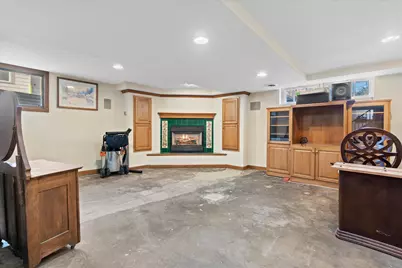 3353 S Indiana Ave, Milwaukee, WI 53207 - Photo 16