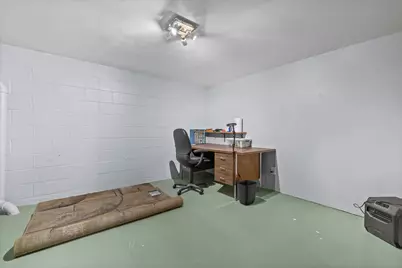 2558 N Green Bay Rd, Racine, WI 53406 - Photo 24