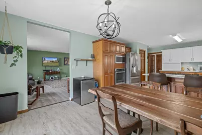 2558 N Green Bay Rd, Racine, WI 53406 - Photo 10