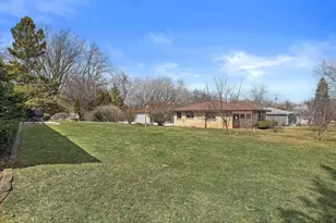 2558 N Green Bay Rd, Racine, WI 53406 - Photo 42