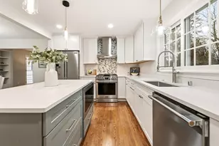 800 E Hermitage Rd, Bayside, WI 53217 - Photo 14