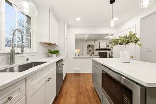 800 E Hermitage Rd, Bayside, WI 53217 - Photo 18