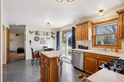 W142N10472  Magnolia Dr, Germantown, WI 53022 - Photo 12