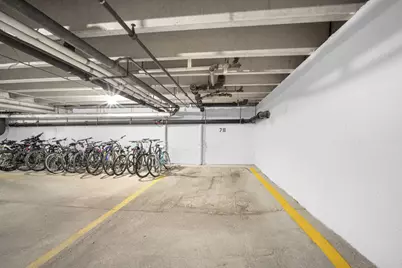 2025 E Greenwich Ave #201, Milwaukee, WI 53211 - Photo 14