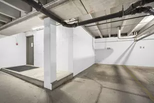 2025 E Greenwich Ave, Milwaukee, WI 53211 - Photo 16