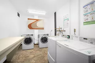 2025 E Greenwich Ave, Milwaukee, WI 53211 - Photo 12