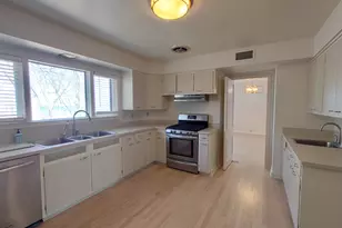 3200 E Hampshire St, Milwaukee, WI 53211 - Photo 16