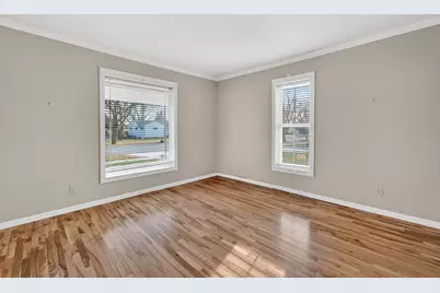 135  Milton St, Lake Mills, WI 53551 - Photo 6