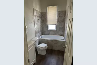 2441 N 1st St #2443, Milwaukee, WI 53212 - Photo 10