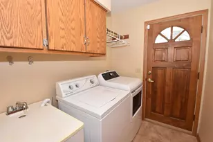 4203 W Tumble Creek Ct, Franklin, WI 53132 - Photo 20