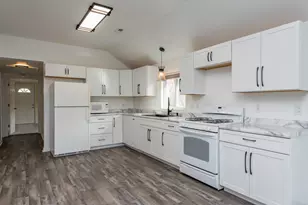 606 S Cogswell Dr, Salem Lakes, WI 53170 - Photo 2